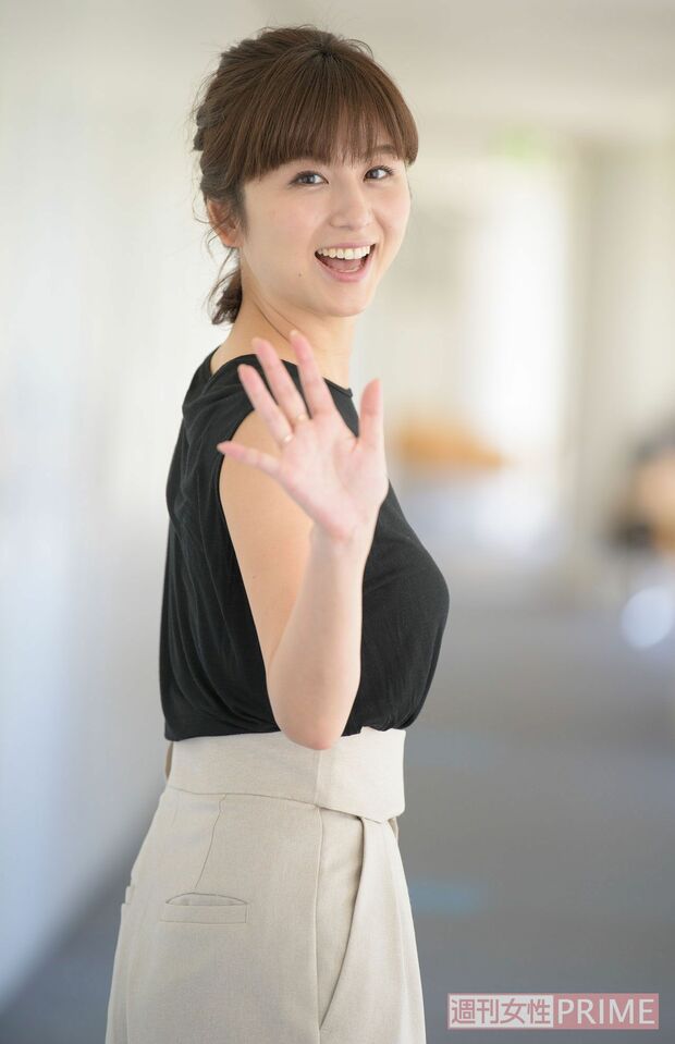 【11】収録やロケがない日はお昼に退社。大のお酒好きで知られる宇賀アナは、「家で飲むのは3日ぶり！　今日は早く帰って、飲みながら料理したいと思います」　撮影／渡邊智裕