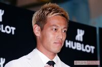 W杯で解説者として話題の本田圭佑、Twitter上で“暴論連発”し物議! サッカー関係者・ファンを落胆させた…