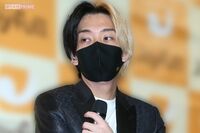 YouTuber・ヒカル、進撃のノアとの結婚発表で元カノ松村沙友理&内田理央ファンこぼれる安堵「助かった…」