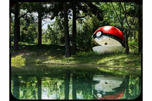 北海道に出現した『泊まれるモンスターボール』(公式サイトより)
