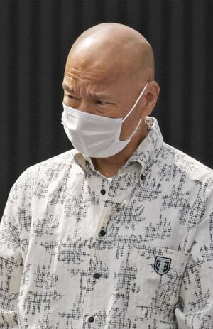 送検時、鋭い目つきをする瀬川好一容疑者。普段はべらんめぇ口調だった　写真／共同通信社