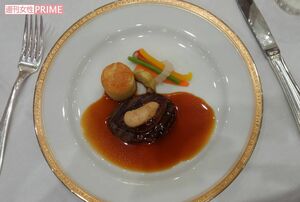 12月25日のメニューにはフィレ肉とフォアグラも