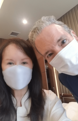 手術前日に入院。「いつもデーブが付き添ってくれて、私よりも病状を理解してくれて安心感がありました」