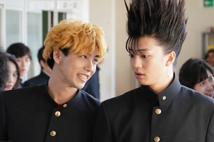 『今日から俺は!!』で共演した賀来賢人と伊藤健太郎