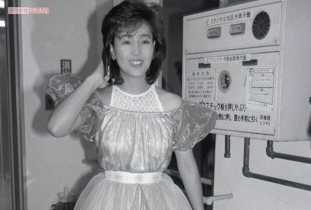 柏原芳恵のテレビ収録現場をパシャり