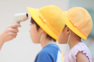 コロナは幼稚園、保育園の厳重な感染対策の防御もかいくぐり、現場は苦しい状況に（※画像はイメージです）