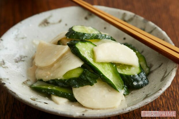 “ひと晩発酵みそ”で漬物も『きゅうりとかぶのみそ漬け』（撮影／鈴木泰介　スタイリング／久保田朋子）