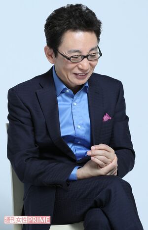 「けっこう前向きでまじめな男」と称してテレた