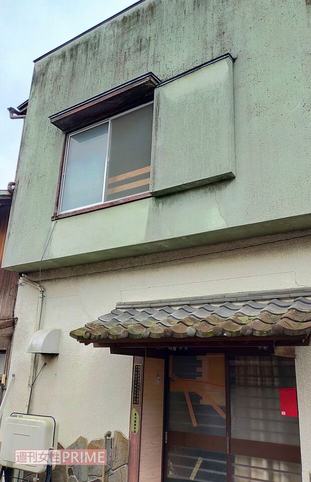 渋川市内にある小森容疑者夫妻の自宅