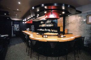  『魚籠庵』東京都渋谷区千駄ヶ谷5-23-3千駄ヶ谷都営アパート1F　TEL03-3350-1519