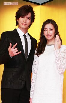 2016年1月、結婚発表会見を行ったDAIGOと北川景子