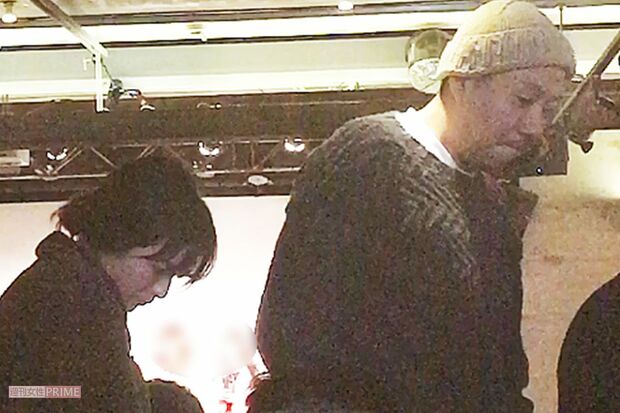 '17年11月、映画の上映イベントにカップルでやってきた荒川良々と皆本麻帆