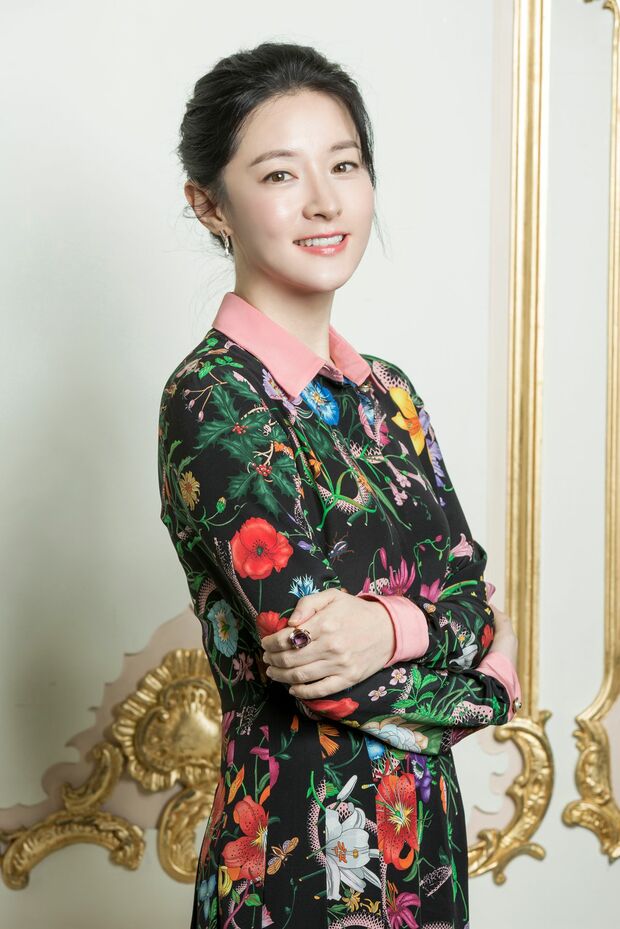 『師任堂（サイムダン）、色の日記＜完全版＞』で1人2役に挑戦したイ・ヨンエ