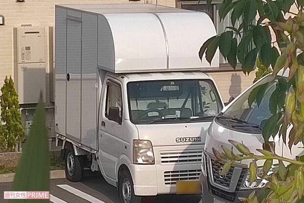 山中元稀容疑者が仕事に使っていた車。交際相手を乗せることもあったという