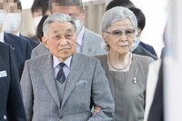《皇室とコロナ禍》美智子さま、ガーゼ入り布マスクご使用と“クラスター発生阻止”