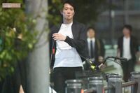 佐々木蔵之介、主演ドラマ『黄昏流星群』打ち上げ会場が異例の“海の上”に