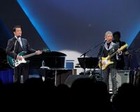 ザ・ワイルドワンズ、楽器はすべてヤマハからの提供だった