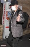 '20年、ユーチューバーデビューについて直撃取材を受ける宮迫博之