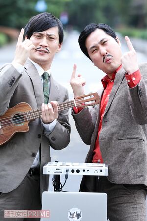 きつね　（左）大津広次（右）淡路幸誠　撮影／吉岡竜紀