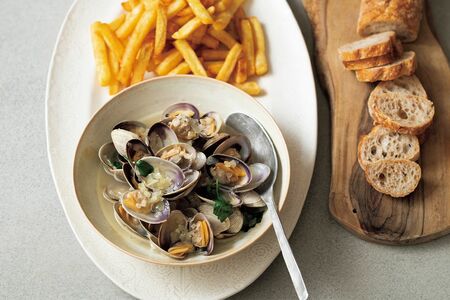 あさりのワイン蒸し