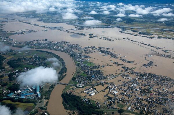 ’15年9月9日から11日の関東・東北豪雨。鬼怒川の堤防が決壊し死者2名、4300人が救助された
