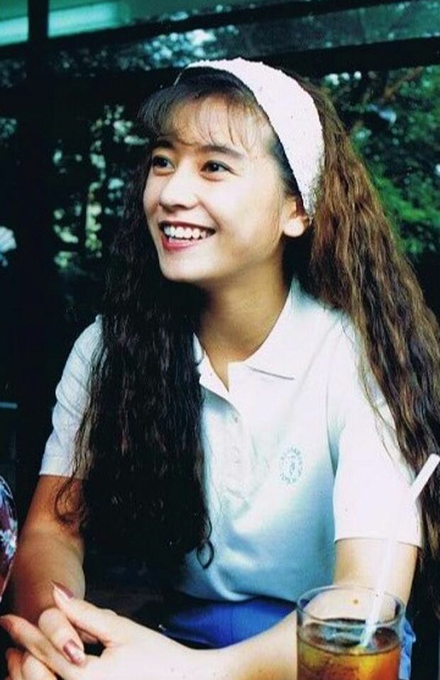 バブル期のころのソバージュ姿が印象的だった千堂あきほさん