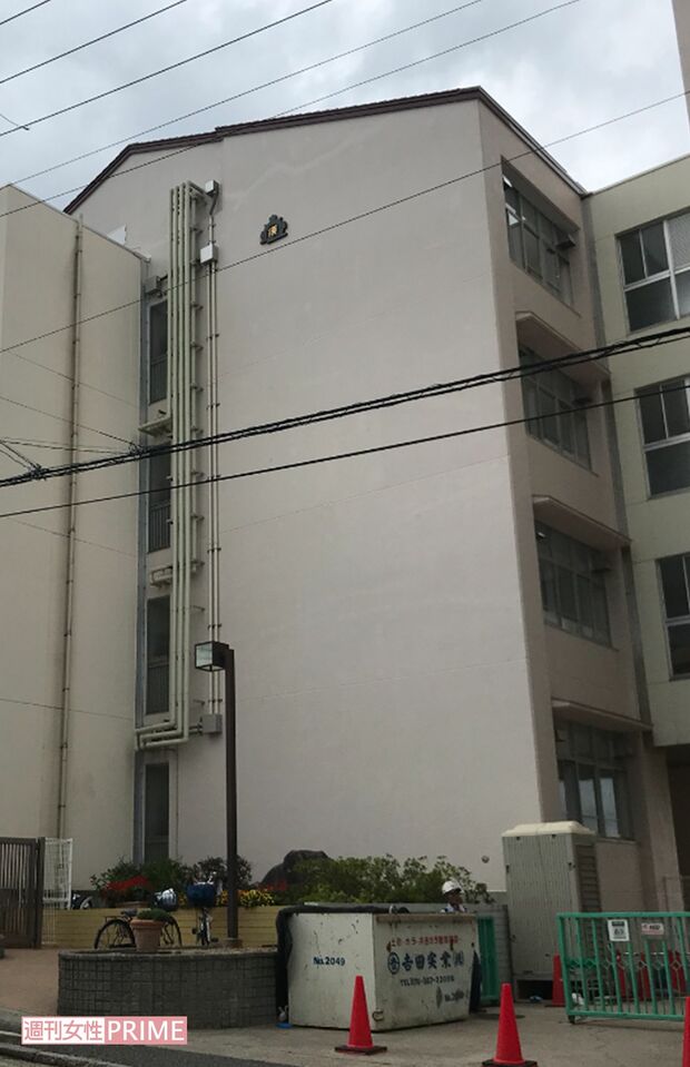 現場となった神戸市立東須磨小学校