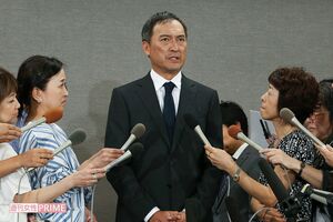渡辺謙の不倫謝罪会見