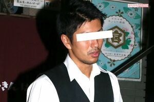 '16年、記者から直撃取材をうける元夫T氏