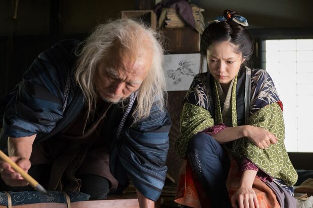 娘で弟子のお栄は父・北斎の才能に憧れ、晩年まで寄り添って支えた。(c)NHK