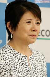 引退会見で。事務所からは「仕事をセーブするから」という慰留もあったそう