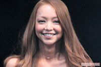 「ウチの社長は安室奈美恵のお兄さん」と従業員が思い込む、安室サイン入りポスターを掲げる芸能プロ社長に…
