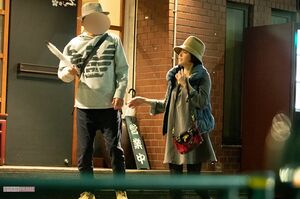 飯島直子の夫・O氏と平塚真由の不倫現場