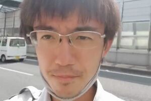 イケメンを名乗りキメ顔をする堀江大容疑者（本人のユーチューブチャンネルより）