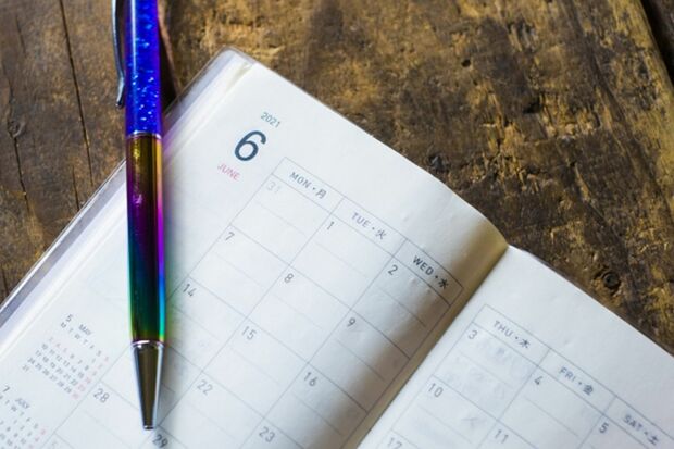 日記帳は年号と日付入りで売られているものがよい。