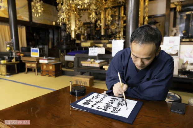 大阪・専念寺住職、籔本正啓さん（撮影／矢島泰輔）