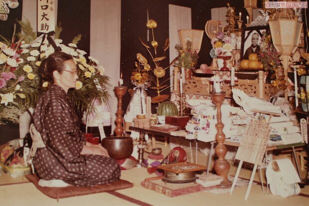 がんで亡くなった父を看取った母。生前、病名は伏せられていた