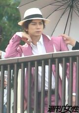 役者・森田剛のファンである松本潤 楽屋で熱心に感想を聞く