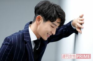 イ・ジュンギが撮影中にみせたお茶目な表情に萌え♪　撮影／伊藤和幸