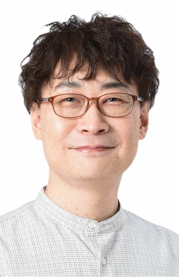 佐藤靖青さん●イギリスで靴の設計を学び、靴設計士としてつとめたのち、靴のリペアの仕事に転職し、シューフィッターの資格を取得。現在、リペア職は退職し、プロシューズアドバイザーとして活躍中。「毎日靴ブログ」の月間アクセス数は50万以上。