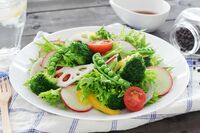 7月6日はサラダ記念日! 料理のプロ3人に聞いた夏にさっぱり食べたい「最強サラダ」