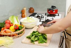 視覚障害があっても料理は楽しめる。音声で火加減を教える調理器具もあるとか