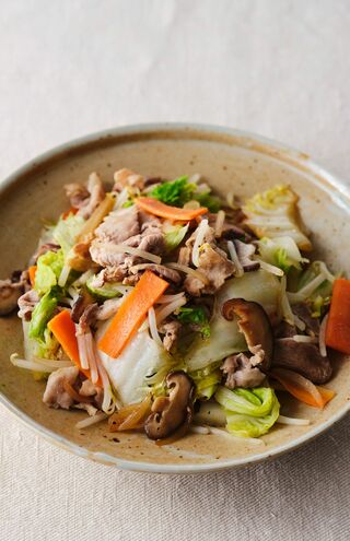 基本の野菜炒め(『元気が出る野菜炒め』より)