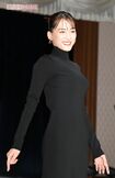 2023年2月、映画『リボルバー・リリー』お披露目会見に出席した綾瀬はるか