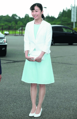 「佳子さまは、ふわっと裾が広がるボトムのデザインがお好みのよう」（石原さん）第53回全日本高等学校馬術競技大会開会式（2019年7月24日）写真／JMPA