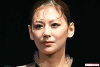 西内まりや「身内がトラブル」で電撃引退発表も「気の毒すぎる」殺到する同情と囁かれる“別のトラブル”
