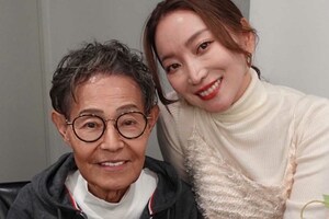 お誕生日のイベントには九州や東北から来てくれた方もいて感激!　みんなにお祝いしていただいて、加トちゃんはたくさん元気をもらいました　写真提供／加藤綾菜