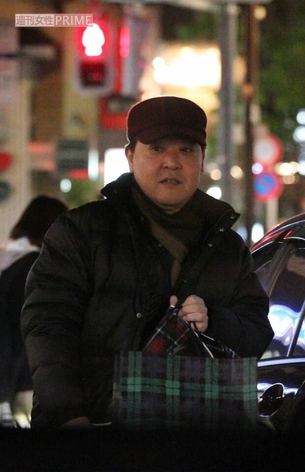 2012年2月、志村けんさんの誕生日会に出席した上島竜兵さん