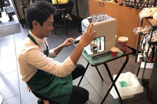 学生時代スタバでアルバイトをする布施宏倖アナ