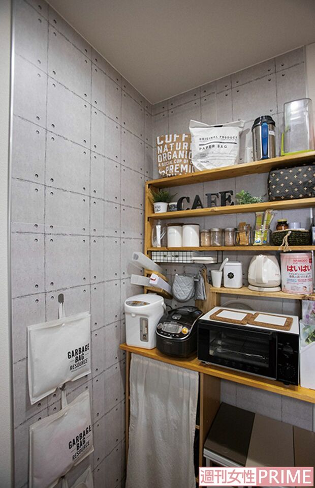 DIYしたキッチンでの料理動画も撮影 「家族の食事やお弁当を作る過程を撮影すれば、そのまま配信用動画にできちゃいます」　撮影／齋藤周造